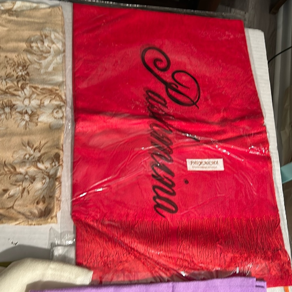 Bundle of 6 different Pashmina Shawls